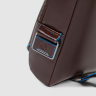 Рюкзак слинг мужской PIQUADRO BLUE SQUARE CA6898B2/MO красное дерево кожа